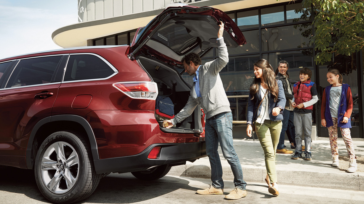 2016 Toyota Highlander Near Tacoma Doxon 2016 Toyota Highlander Near Tacoma
